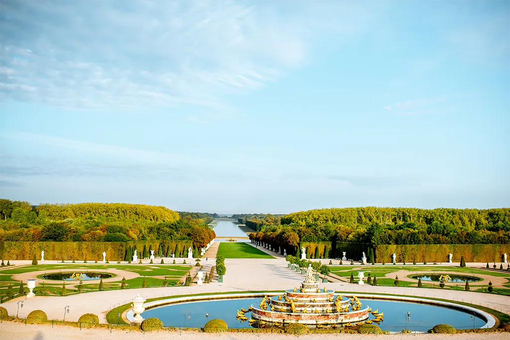 versailles-gardens-in-france-2025-03-14-18-35-22-utc
